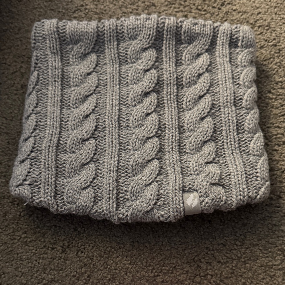 Gray Cable Knit Neck Warmer